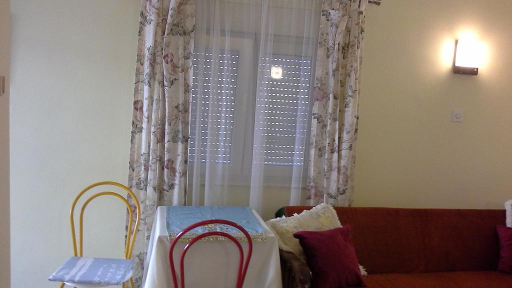 Apartments Anini Dvori Promajna Εξωτερικό φωτογραφία